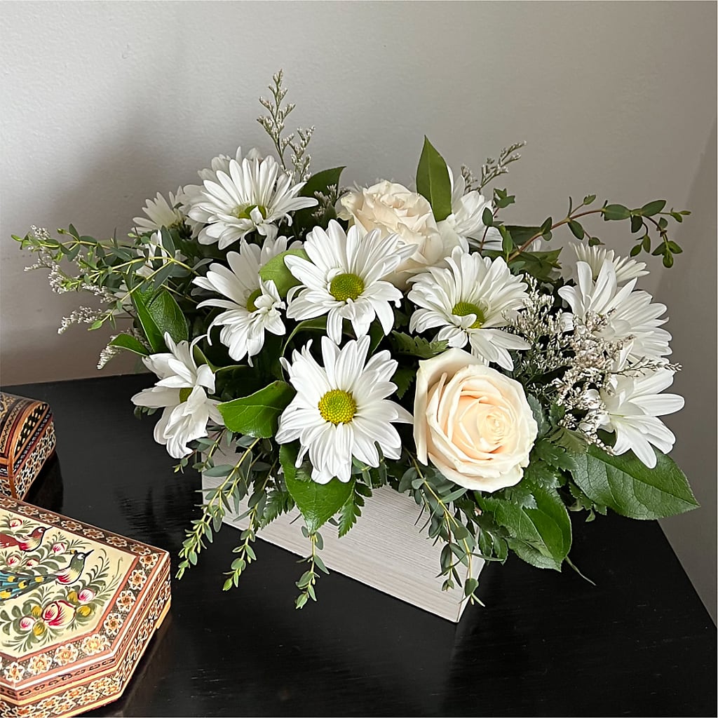 Fresh Linen Box Bouquet – Cg Rain Florist, Cedar Grove NJ