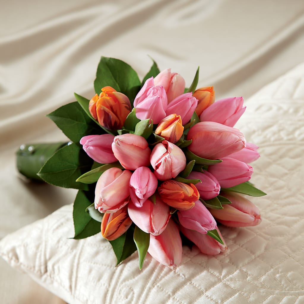 Embraceable Bouquet – Cg Rain Florist, Cedar Grove NJ