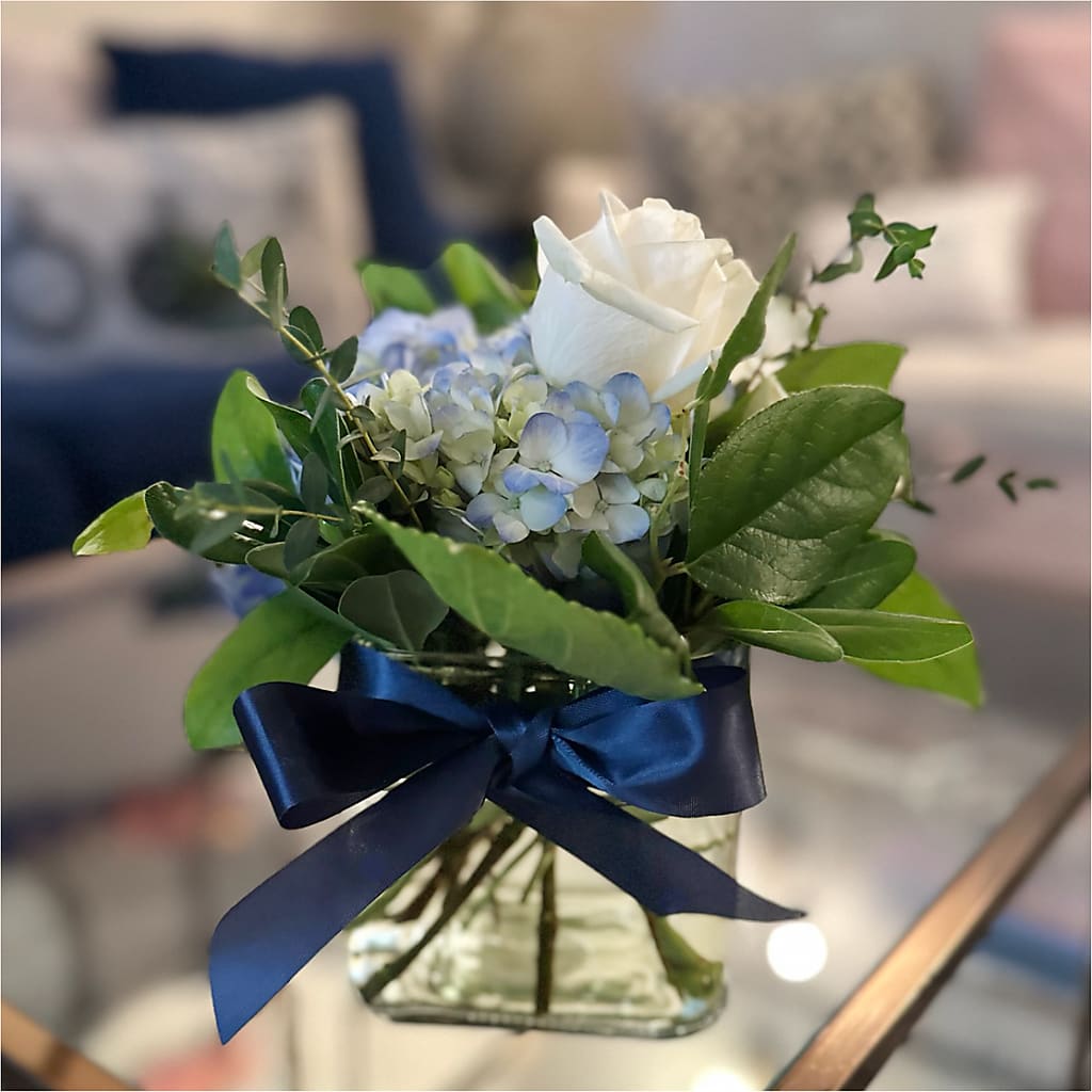 Sky Blue Delight Bouquet –  Cg Rain Florist, Cedar Grove NJ