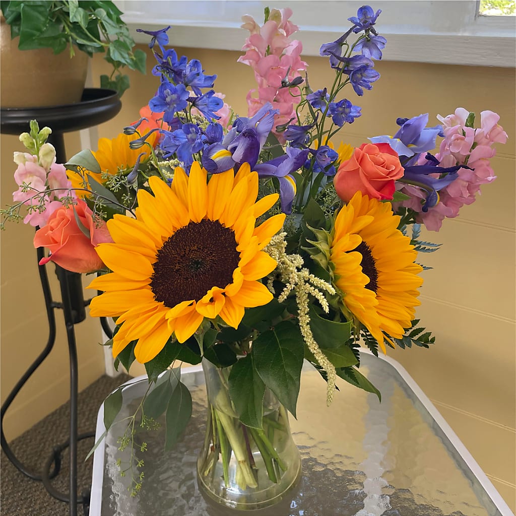 Rays of Life Bouquet –  Cg Rain Florist, Cedar Grove NJ