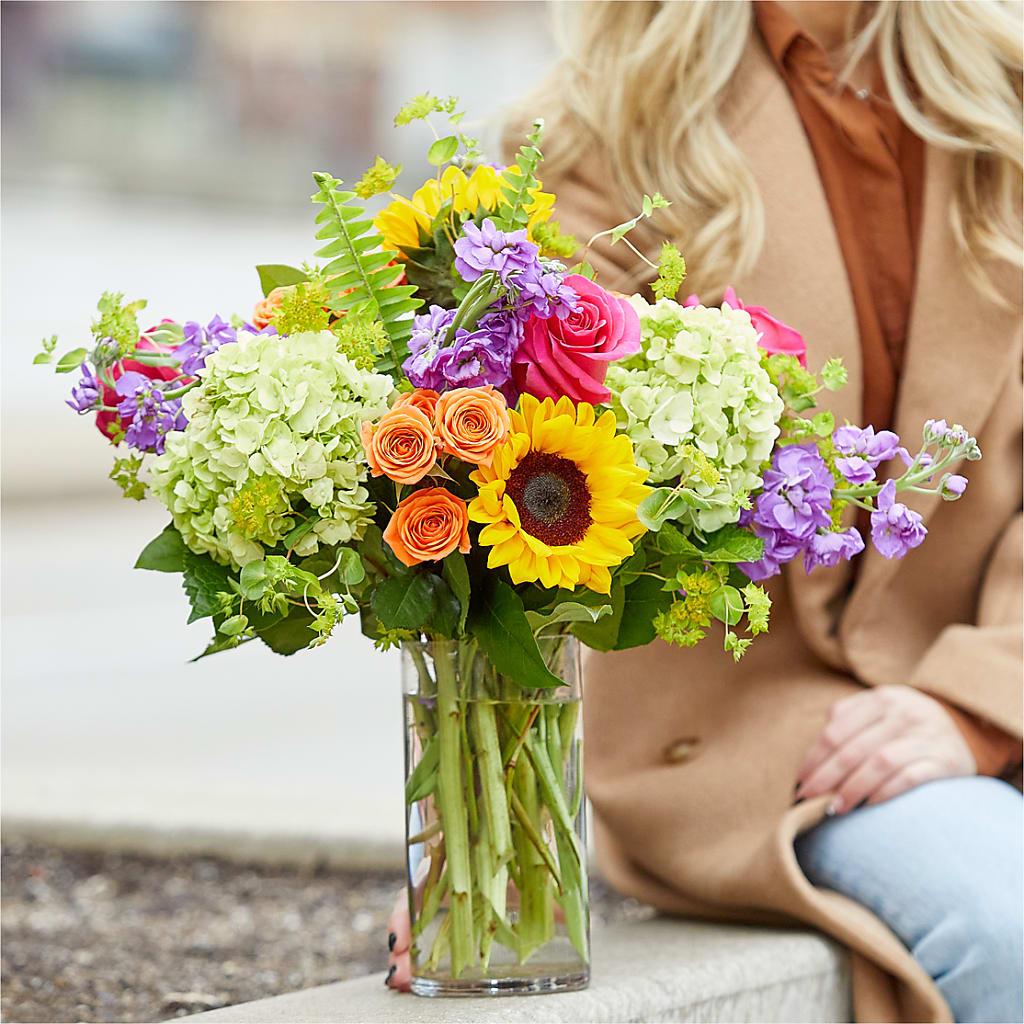 Vibrant Greetings Bouquet –  Cg Rain Florist, Cedar Grove NJ