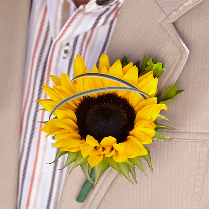 Free Spirit Boutonniere –  Cg Rain Florist, Cedar Grove NJ